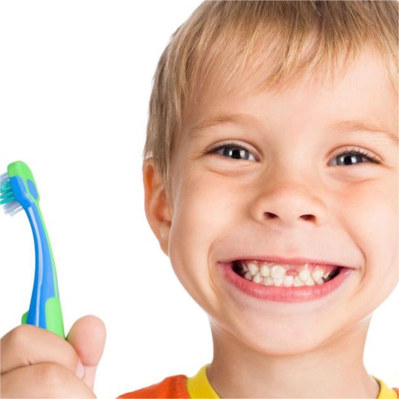 CEPILLARME BIEN LOS DIENTES.