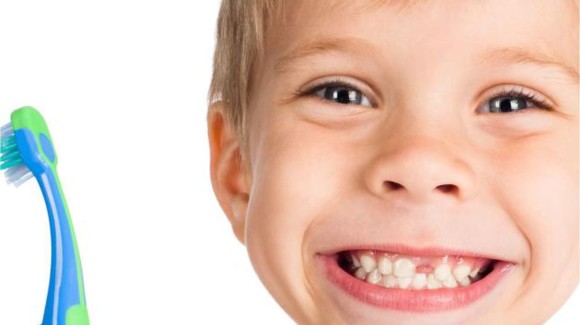 CEPILLARME BIEN LOS DIENTES.