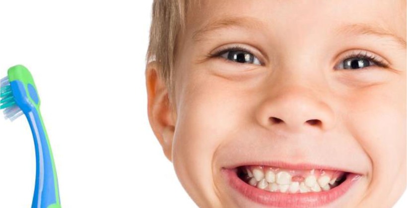 CEPILLARME BIEN LOS DIENTES.